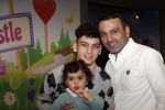 Amsterdam 2 maart 2019
Feestje Najib Amhaki . 
Tamer Gï¿½nen met dochter en zoon
Tamer Gonen