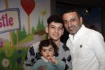 Amsterdam 2 maart 2019
Feestje Najib Amhaki . 
Tamer Gï¿½nen met dochter en zoon
Tamer Gonen