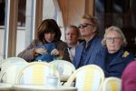 Amsterdam 27 februari 2019
Tom Egbers en zijn vrouw Janke Dekker op terras .