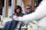 Amsterdam 27 februari 2019
Tom Egbers en zijn vrouw Janke Dekker op terras .