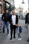 Amsterdam 14 februari 2019
Wesley Sneijder heeft een lunch gehad bij brasserie v Dam met zijn zoon Xess Xava en vrienden.