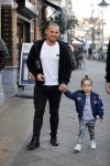 Amsterdam 14 februari 2019
Wesley Sneijder heeft een lunch gehad bij brasserie v Dam met zijn zoon Xess Xava en vrienden.