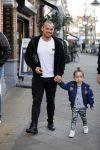 Amsterdam 14 februari 2019
Wesley Sneijder heeft een lunch gehad bij brasserie v Dam met zijn zoon Xess Xava en vrienden.
