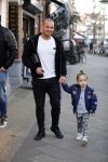 Amsterdam 14 februari 2019
Wesley Sneijder heeft een lunch gehad bij brasserie v Dam met zijn zoon Xess Xava en vrienden.