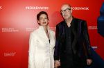 Amsterdam 6 maart 2020
Boekenbal 2020 in de koninklijke schouwburg. Bart Chabot kwam met zijn vrouw en zoons