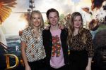 Amsterdam 12 januari 2020
Premiere Dolittle in pathe Arena. Casper Fedemma Jip Wolfswinkel en Charlotte Arts