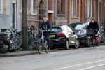 Amsterdam 1 februari 2020
Chazia Mourali met haar man op de fiets in Amsterdam zuid