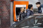 Amsterdam 12 maart 2020
Connie Witteman doet boodschappen met haar Biro . Daarna gaat ze naar de bank