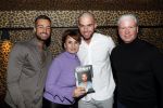 Amsterdam 10 februari 2020
Boek presentatie Donny Roelvink bij Mama Kelly.
Zijn ouders Dries Lucienne Kenter en broer Dave waren natuurlijk aanwezig.