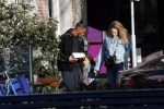 Amsterdam 7 februari 2020
Doutzen Kroes en haar man Sunnery James doen boodschappen met hun dochtertje op de cornelis schuytstraat