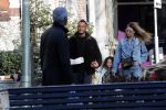 Amsterdam 7 februari 2020
Doutzen Kroes en haar man Sunnery James doen boodschappen met hun dochtertje op de cornelis schuytstraat