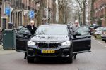 Amsterdam 8 februari 2020
Dries Roelvink en zijn beste vriend Gunther met de BMW X4 in Amsterdam zuid