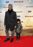 Amsterdam 1 februari 2020
Premiere Kruimeltje in Tuschinski. Frank Rijkaard kwam met zijn jongste zoontje