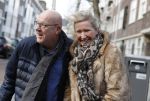 Amsterdam 1 maart 2020
Gaston Starreveld met zijn vrouw bvij de beethovenstraat.
