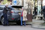Amsterdam 4 februari 2020
Cor Boonstra met zijn vrouw Hansje Boonstra op de cornelis schuytstraat in hun Biro karretje>