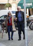 Amsterdam 4 februari 2020
Cor Boonstra met zijn vrouw Hansje Boonstra op de cornelis schuytstraat in hun Biro karretje>