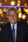 Nieuwegein 4 februari 2020
Henk krol met partner bij heel holland lacht.