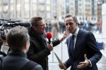 Amsterdam 14 januari 2020
Nieuwjaarsreceptie van Koningin Maxima en Koning Willem Alexander in het paleis op de dam. Hugo de Jonge met schoen van delfts blauw