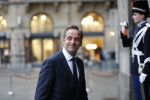 Amsterdam 14 januari 2020
Nieuwjaarsreceptie van Koningin Maxima en Koning Willem Alexander in het paleis op de dam. Hugo de Jonge met schoen van delfts blauw