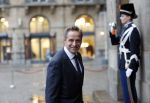 Amsterdam 14 januari 2020
Nieuwjaarsreceptie van Koningin Maxima en Koning Willem Alexander in het paleis op de dam. Hugo de Jonge met schoen van delfts blauw