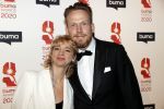 Hilversum 9 maart 2020
Uitreiking Buma awards in studio 21 op het mediapark. Jacqueline Govaert en haar man Ivo Maissan