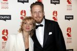 Hilversum 9 maart 2020
Uitreiking Buma awards in studio 21 op het mediapark. Jacqueline Govaert en haar man Ivo Maissan