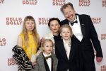 Rotterdam 8 maart 2020
Premiere Hello Dolly in het nieuwe Luxor. Jan Rot met zijn vrouw en kinderen