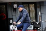 Amsterdam 1 februari 2020
Jan Uriot op de fiets