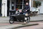 Amsterdam 29 januari 2020
Johnny Heitinga met dochter Jezebel in bakfiets