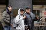 Amsterdam 3 maart 2020
Justin Kluivert met een neef en een vriend op de pc hooftstraat.