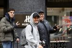 Amsterdam 3 maart 2020
Justin Kluivert met een neef en een vriend op de pc hooftstraat.