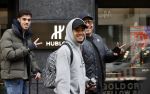 Amsterdam 3 maart 2020
Justin Kluivert met een neef en een vriend op de pc hooftstraat.