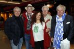 Schiphol 4 februari 2020
Katja Schuurman Peter Faber Willibrord Frequin Gerard Cox en Barrie Stevens vertrekkenb vanaf schiphol naar Suriname voor de opnames van het RTL4 programma Beter laat dan ooit.