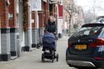 Amsterdam 24 januari 2020
Kimberley Klaver achter de kinderwagen.