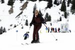 Lech 25 februari 2020
Fotouurtje Koninklijke familie. Aanwezig Koning Willem Alexander Koningin Maxima Prinses Amalia Alexia Ariane Prinses Beatrix Prins Constantijn Prinses laurentien Gravin Eloise Graaf Claus Casimir en Gravin Leonore .