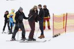 Lech 25 februari 2020
Fotouurtje Koninklijke familie. Aanwezig Koning Willem Alexander Koningin Maxima Prinses Amalia Alexia Ariane Prinses Beatrix Prins Constantijn Prinses laurentien Gravin Eloise Graaf Claus Casimir en Gravin Leonore .