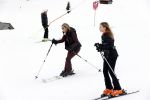 Lech 25 februari 2020
Fotouurtje Koninklijke familie. Aanwezig Koning Willem Alexander Koningin Maxima Prinses Amalia Alexia Ariane Prinses Beatrix Prins Constantijn Prinses laurentien Gravin Eloise Graaf Claus Casimir en Gravin Leonore .
