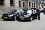 Amsterdam 15 januari 2020
Tweede dag van de nieuwjaarsreceptie in paleis op de dam .Koning Willem Alexander Koningin Maxima en Prinses Beatrix zijn aanwezig. de 2 autos van Alexander en Maxima . De auto van Maxima komt uit 2007 en van Alexander uit 2017. Zijn beide audi A8