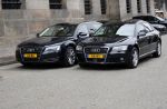 Amsterdam 15 januari 2020
Tweede dag van de nieuwjaarsreceptie in paleis op de dam .Koning Willem Alexander Koningin Maxima en Prinses Beatrix zijn aanwezig. de 2 autos van Alexander en Maxima . De auto van Maxima komt uit 2007 en van Alexander uit 2017. Zijn beide audi A8