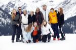 Lech 25 februari 2020
Fotouurtje Koninklijke familie. Aanwezig Koning Willem Alexander Koningin Maxima Prinses Amalia Alexia Ariane Prinses Beatrix Prins Constantijn Prinses laurentien Gravin Eloise Graaf Claus Casimir en Gravin Leonore .