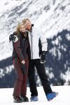 Lech 25 februari 2020
Fotouurtje Koninklijke familie. Aanwezig Koning Willem Alexander Koningin Maxima Prinses Amalia Alexia Ariane Prinses Beatrix Prins Constantijn Prinses laurentien Gravin Eloise Graaf Claus Casimir en Gravin Leonore .