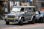Amsterdam 3 februari 2020
Lil Kleine stapt in zijn mercedes G klasse