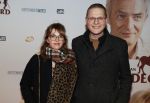 Amsterdam 10 februari 2020
Premiere van de beentjes van Sint Hildegard in Tuschinski met in de hoofdrollen Herman Finkers Johanna ter Steege Leonie ter Braak Ferdi Stofmeel en Daphne Bunskoek . Luuk Ikink met zijn vrouw