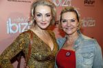 Amsterdam 3 februari 2020
Premiere verliefd op ibiza in het deLamar theater. Mariska v Kolck en Lone v roosendaal