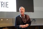 Nieuwegein 9 februari 202
Martien Meiland geeft soort van presentatie bij de woningindustrie.