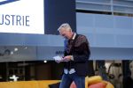 Nieuwegein 9 februari 202
Martien Meiland geeft soort van presentatie bij de woningindustrie.