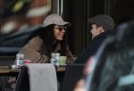 Amsterdam 3 februari 2020
Moise Trustful met haar vriend Kaj v d Voort op terras bij v Dam