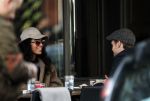 Amsterdam 3 februari 2020
Moise Trustful met haar vriend Kaj v d Voort op terras bij v Dam