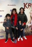 Amsterdam 1 februari 2020
Premiere Kruimeltje in Tuschinski. Niama Amhali met zoons en kennisen