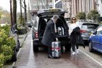 Amsterdam 13 februari 2020
Ruud de Wild en Olcay Gulsen komen met koffers aan bij het huis van Olcay. Olcay was naar istanbul geweest voor opnames en Ruud heeft haar opgehaald op schiphol.